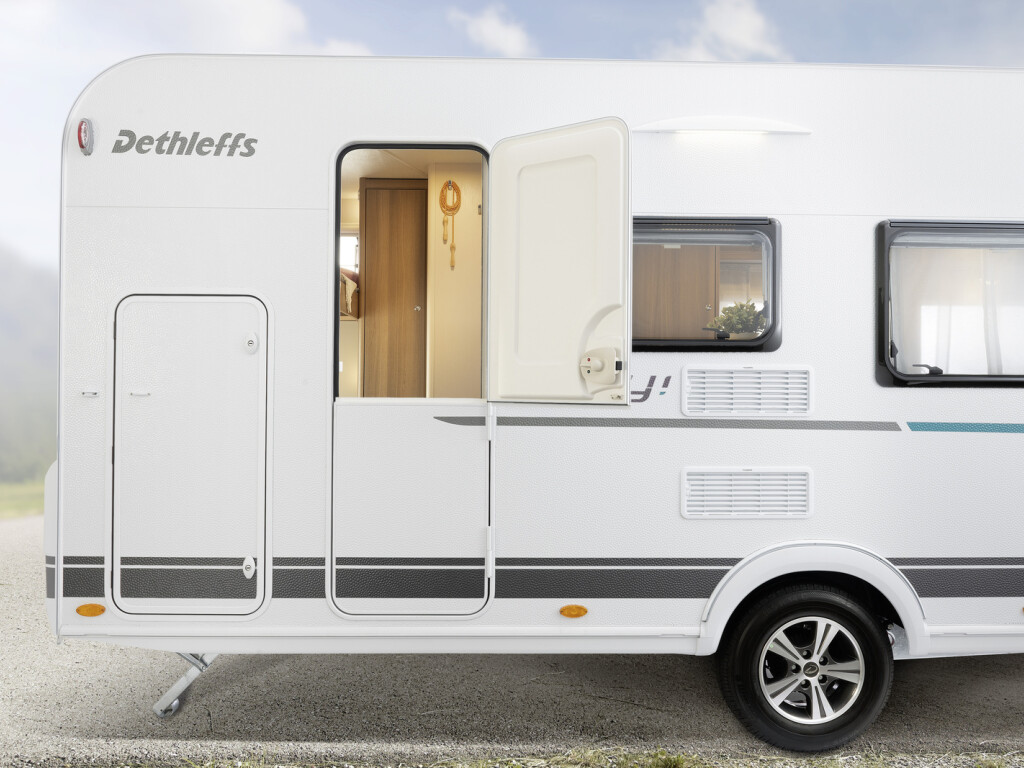 Cjoy 480 QLK Einganstuer SambesiOak Clipper Screen 96 dpi