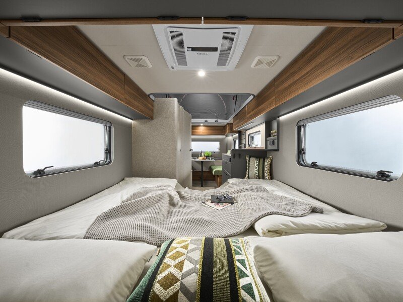 Eriba Feeling 442 Durchschuss Hi Vo