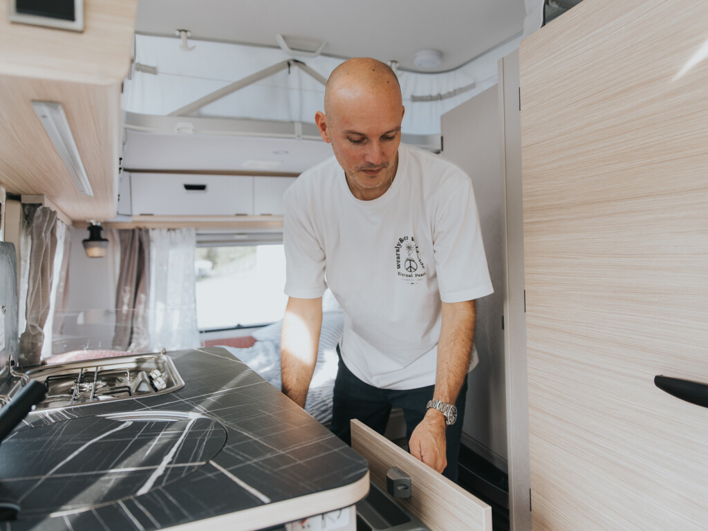 2409 Eriba Touring 430 Tango Red Fotografie Lisa And Sven 0122 Screen