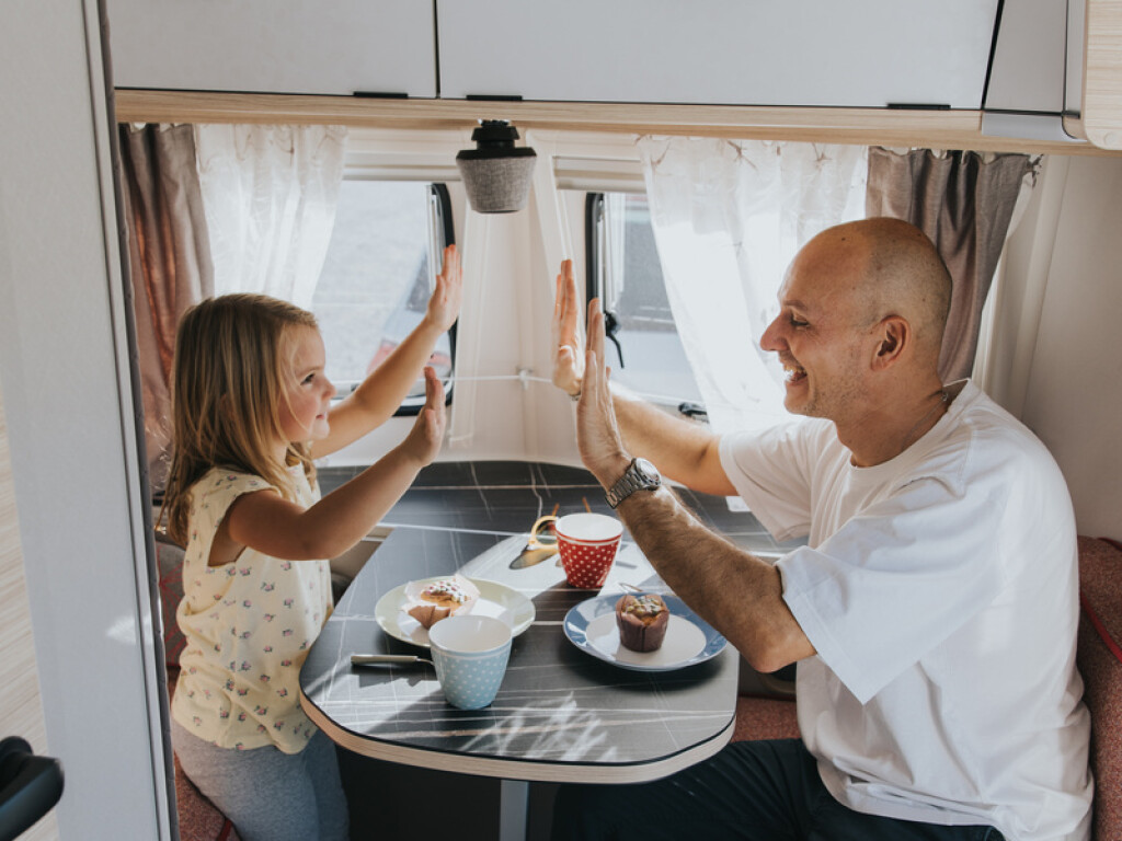 2409 Eriba Touring 430 Tango Red Fotografie Lisa And Sven 7733 Screen