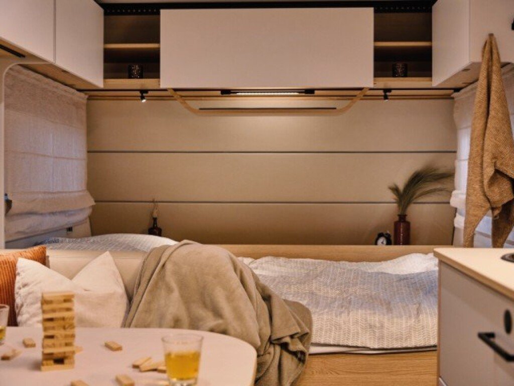 LMC Style 70 Jahre Sondermodell Bett 493K v2