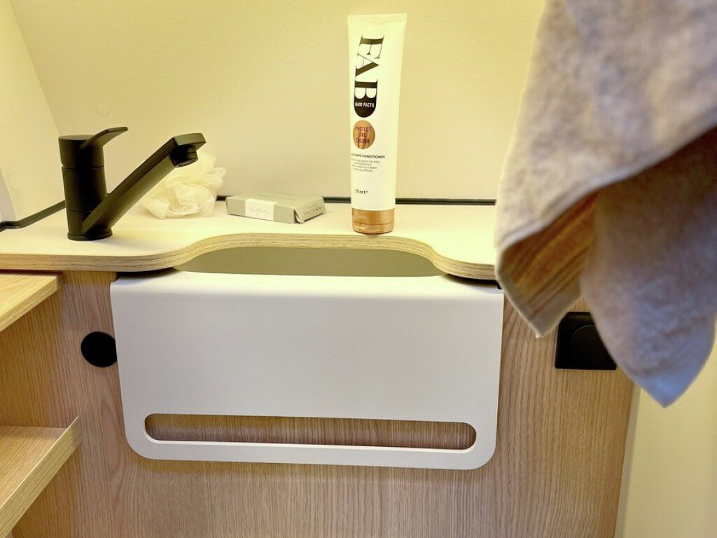 Style 44D NL Bad8 Screen v2