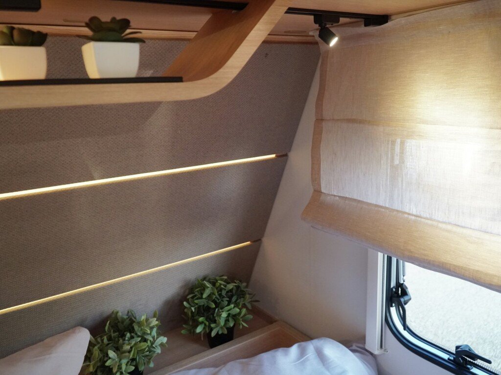 Style 44D NL Regal2 Screen v2