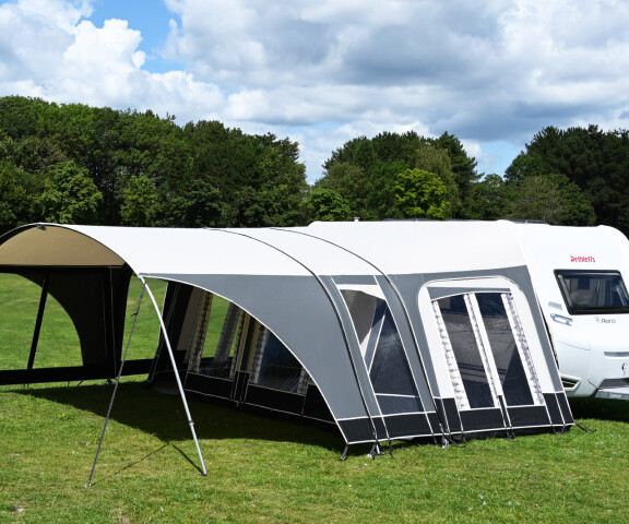 CampooZ Caravanning, Doréma, Unico en Walker: Onze merken!