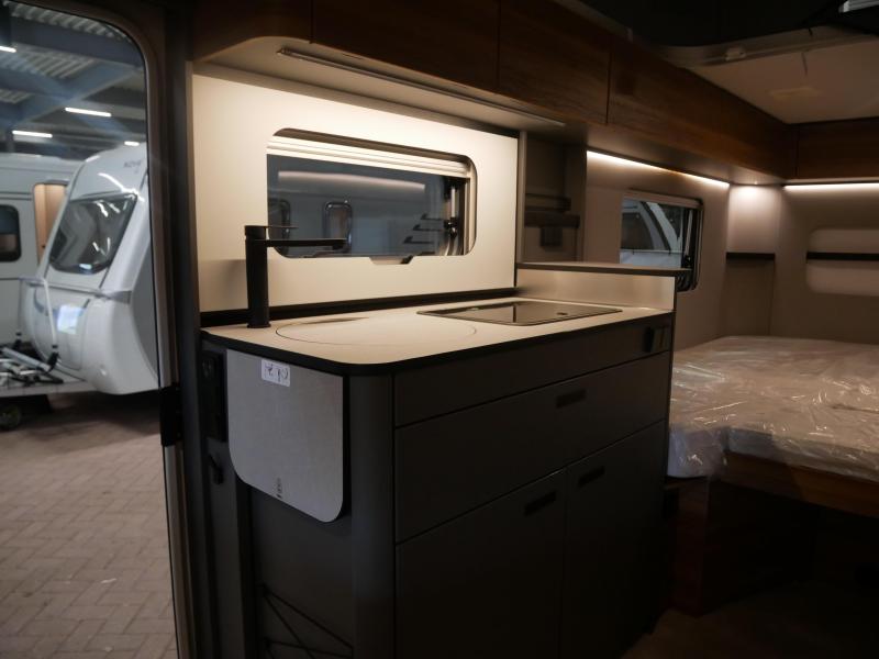 Eriba Feeling 442 image