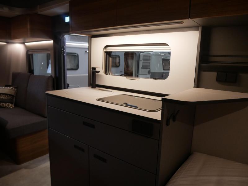 Eriba Feeling 442 image