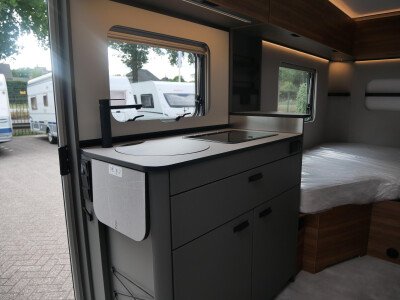 Eriba Novaline 442 V image