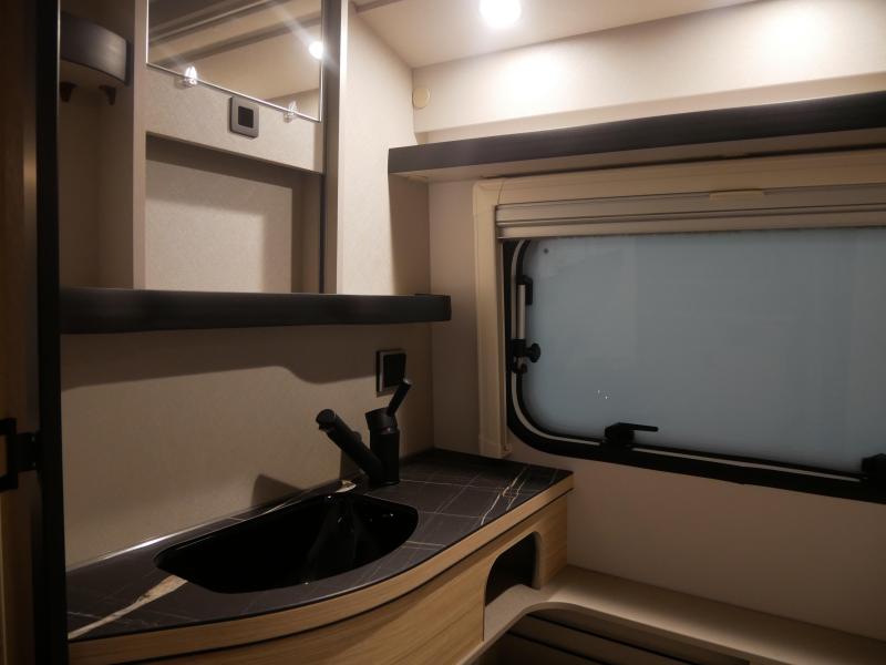 Eriba Touring 542 image