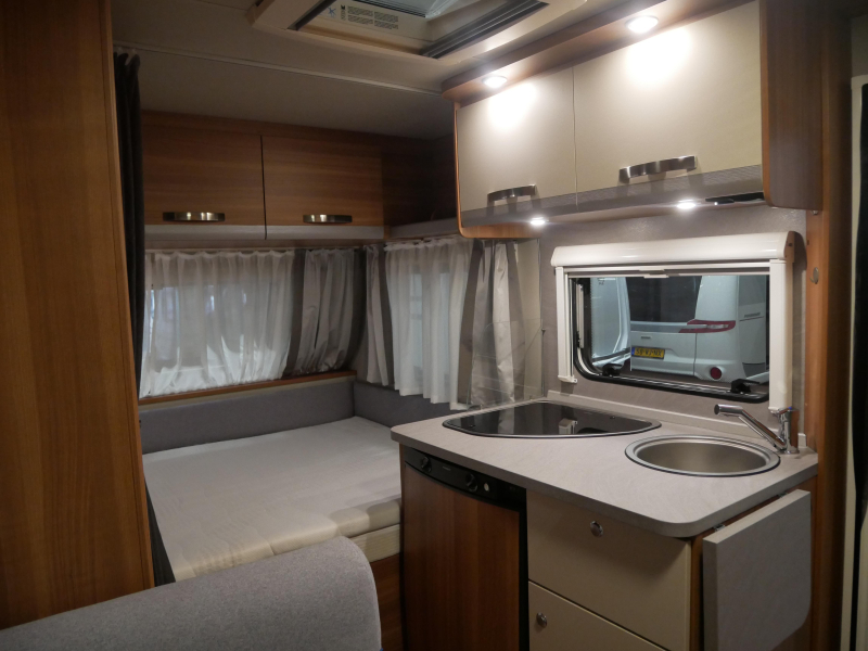 Weinsberg Caraone Edition Hot 390 QD image