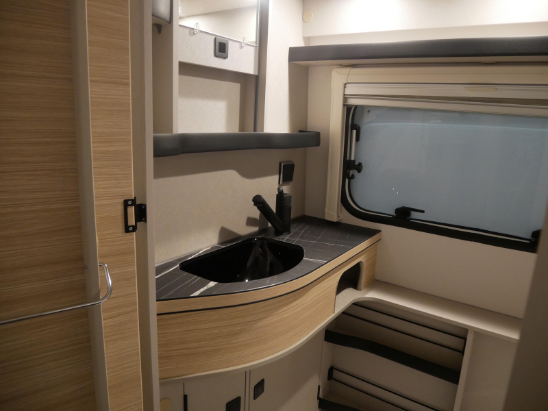 Eriba Touring 530 image