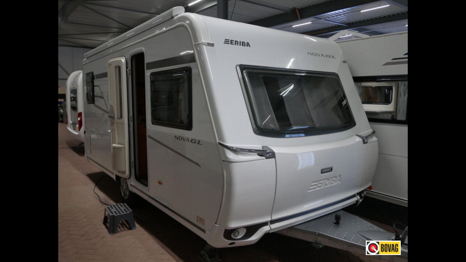 Eriba Nova Gl 465