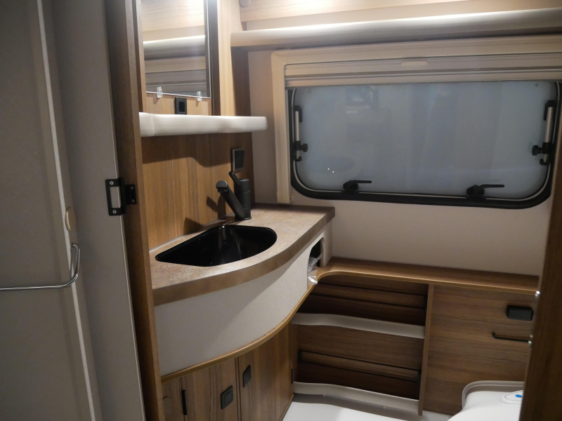 Eriba Touring 530 image