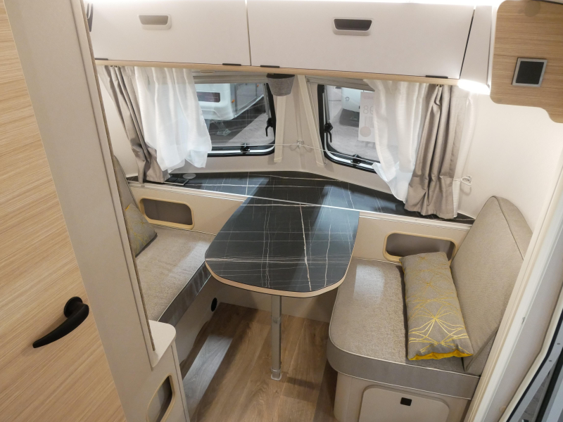 Eriba Touring 542 image