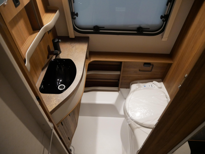 Eriba Touring 542 image