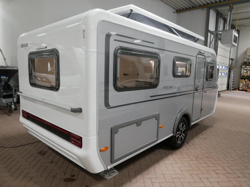 Eriba Feeling 425 image