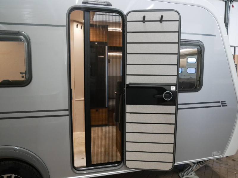 Eriba Novaline 495 image