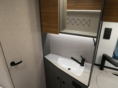 Eriba Novaline 465 image