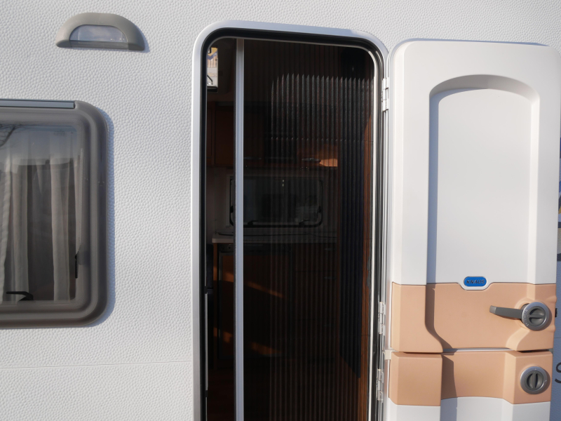 Knaus Sudwind 450 FU image