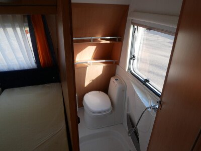 Knaus Sudwind 450 FU image