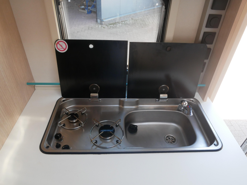 Adria Aviva 390 PS image