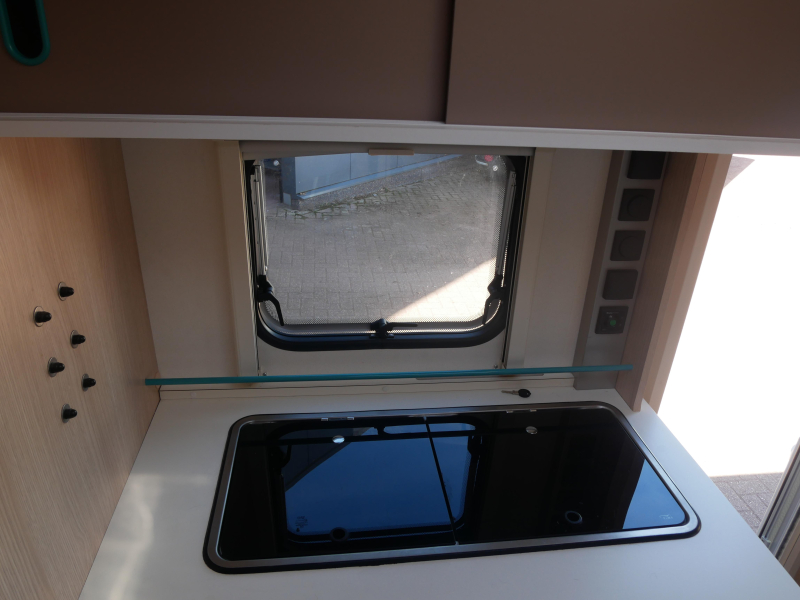 Adria Aviva 390 PS image