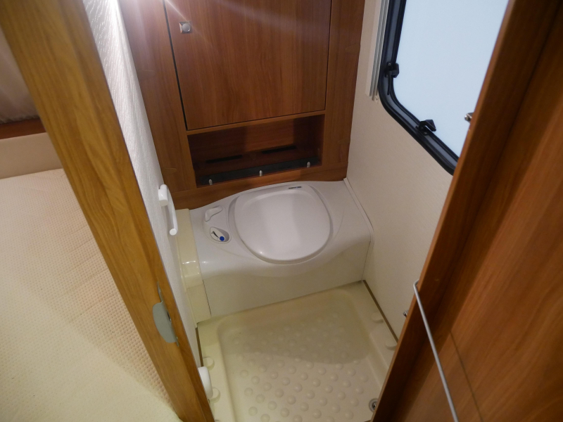 Dethleffs Nomad 560 FMK image