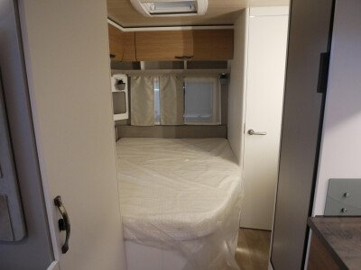 Eriba Nova 445 image