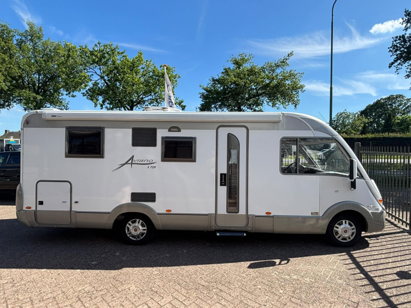 B&uuml;rstner Aviano 725 I image