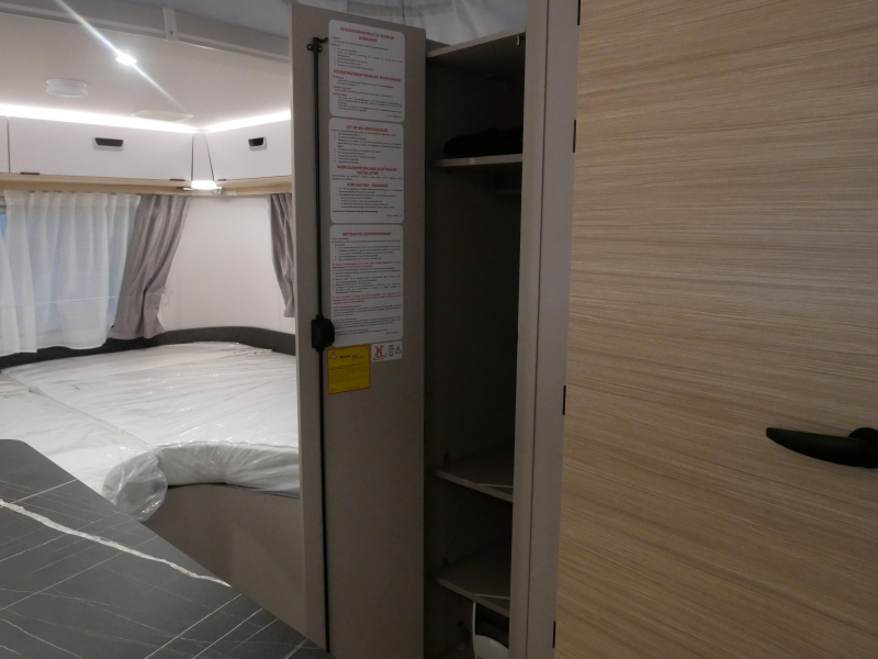 Eriba Touring Silver Editie 642 image