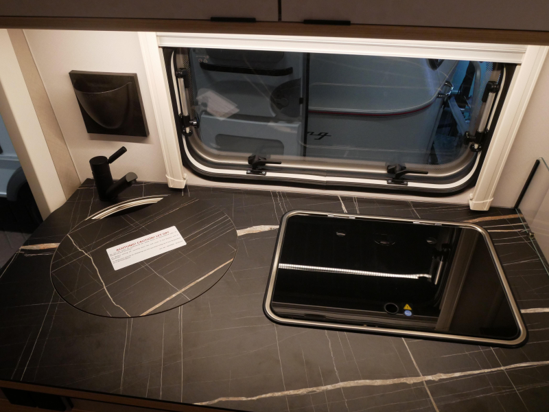 Eriba Touring Silver Editie 642 image