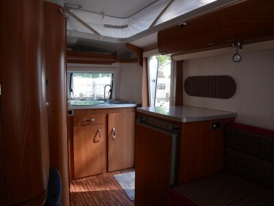 Eriba Touring Triton 420 image