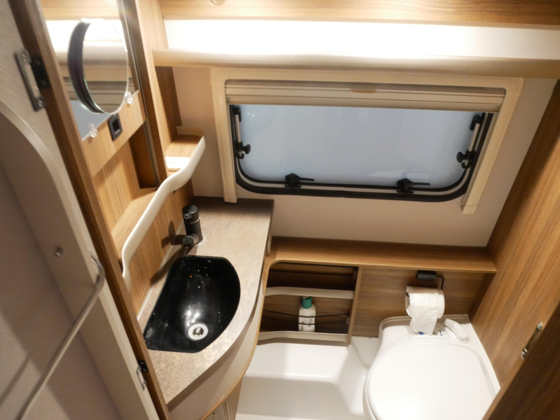 Eriba Touring 542 image