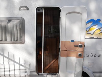 Knaus Sport Premium Line 450 FU image