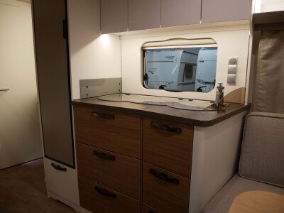 Eriba Nova 445 image