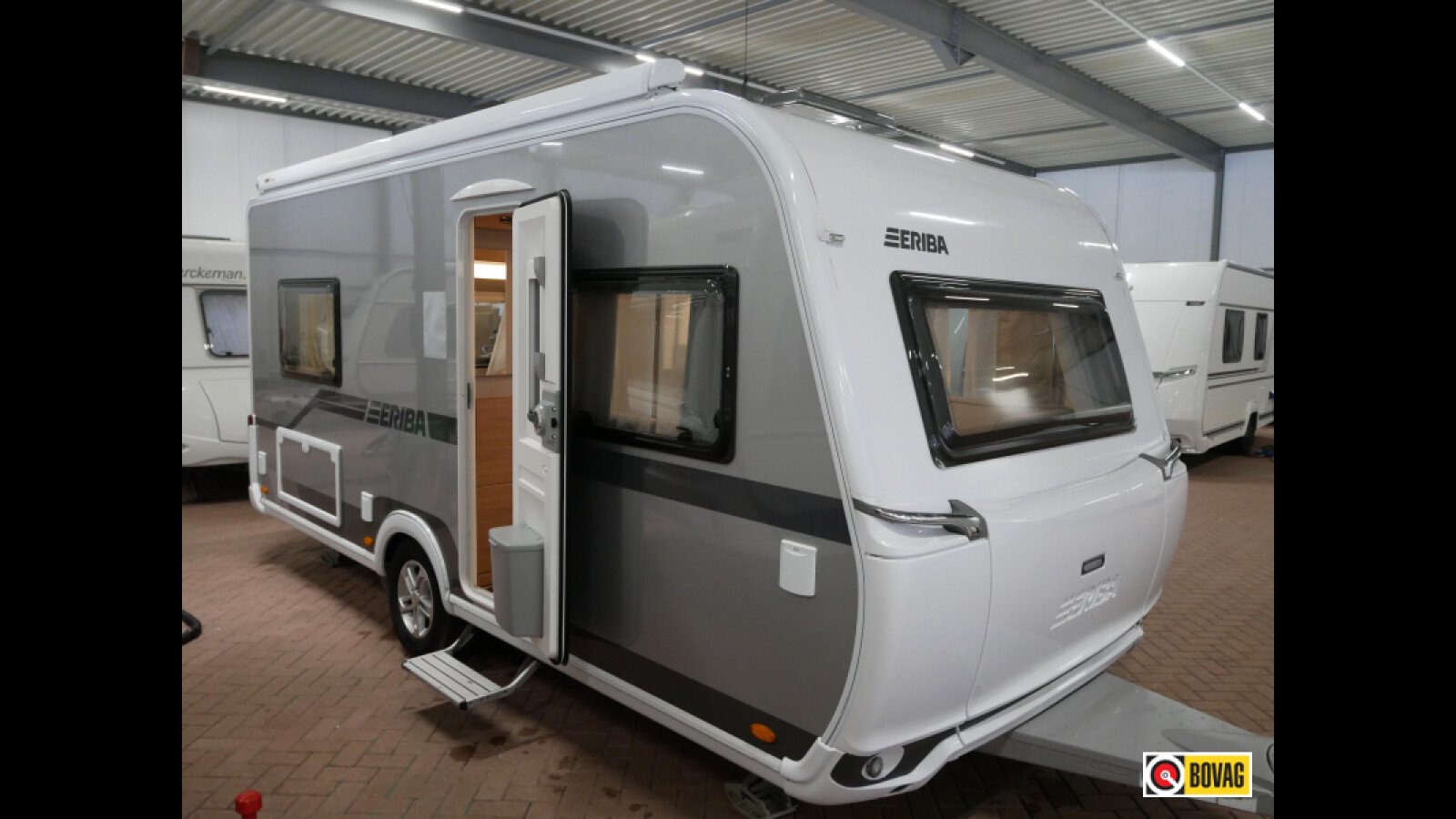 Eriba Nova 445