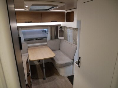 Eriba Nova 445 image